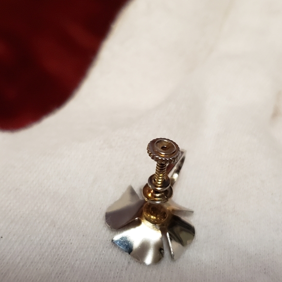 Flower Earrings vintage 1930s Sterling Silver screw back - Picture 3 of 8